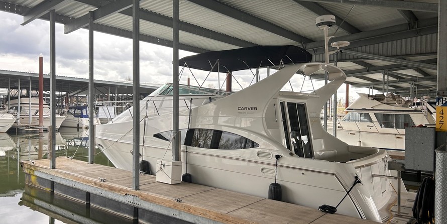 Carver 36 Mariner