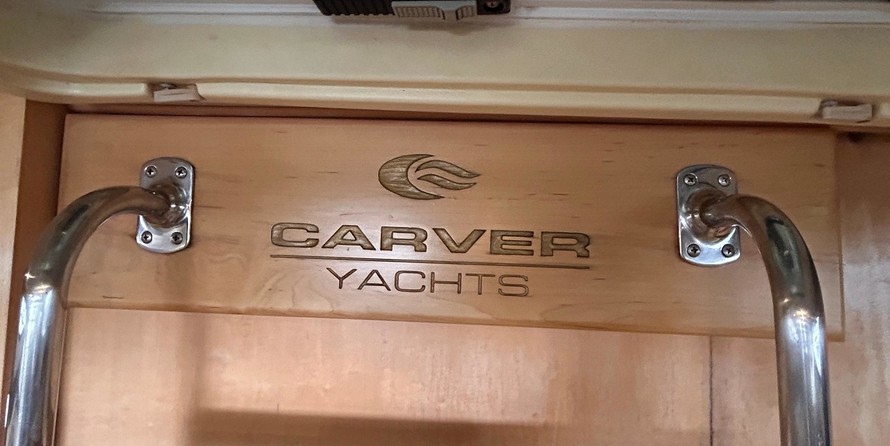 Carver 36 Mariner