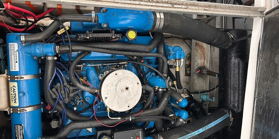 Carver 36 Mariner