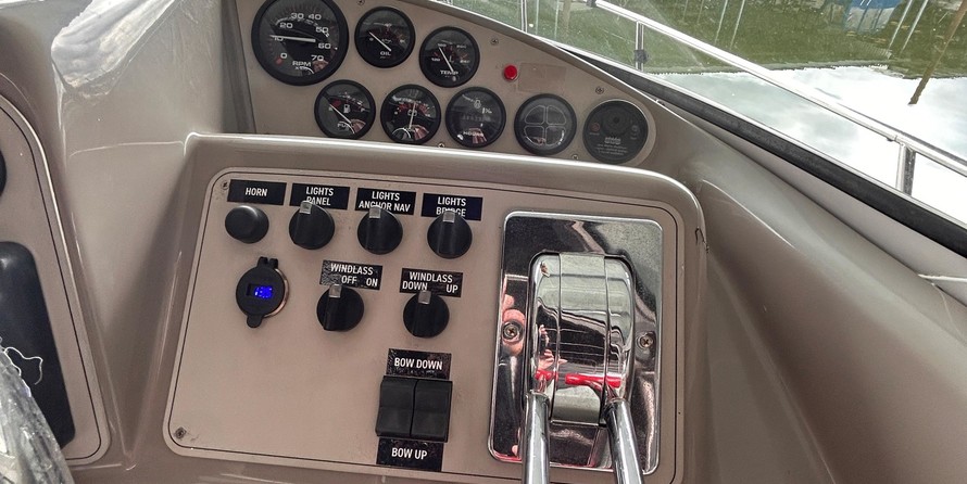 Carver 36 Mariner