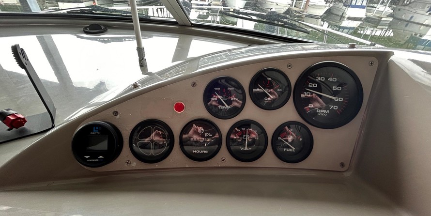 Carver 36 Mariner