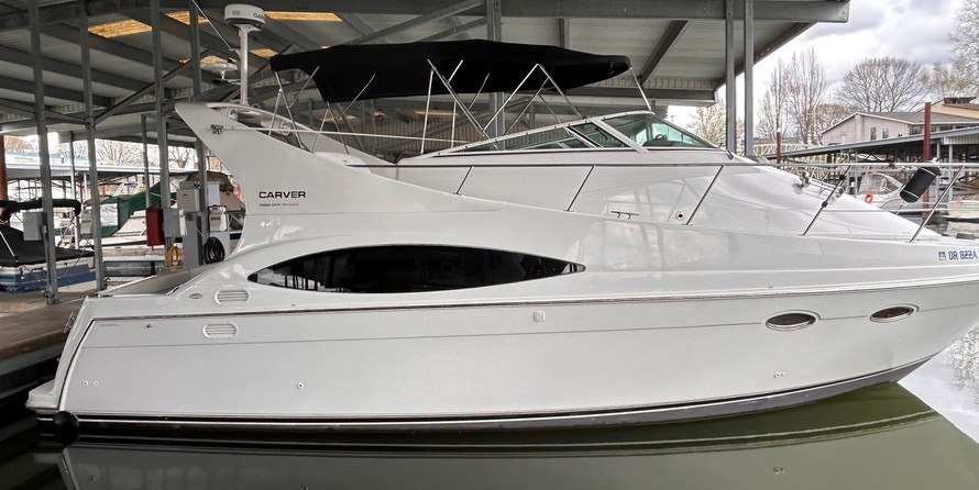 Carver 36 Mariner