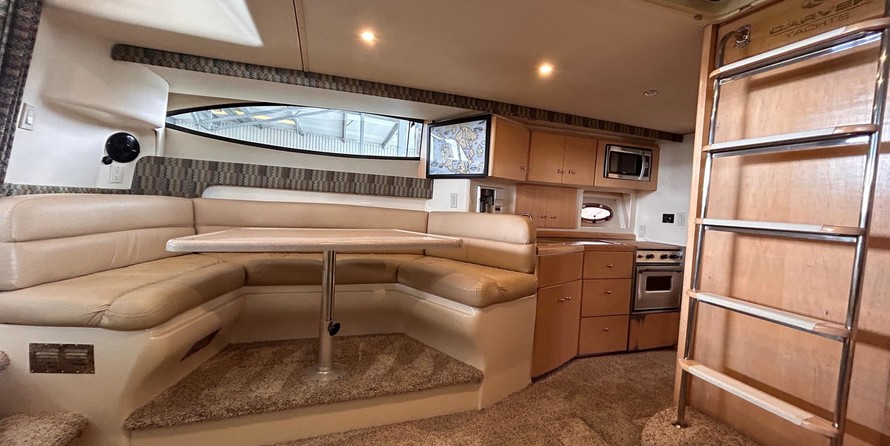 Carver 36 Mariner