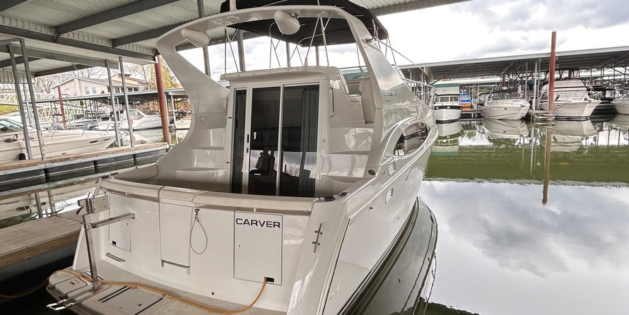 Carver 36 Mariner