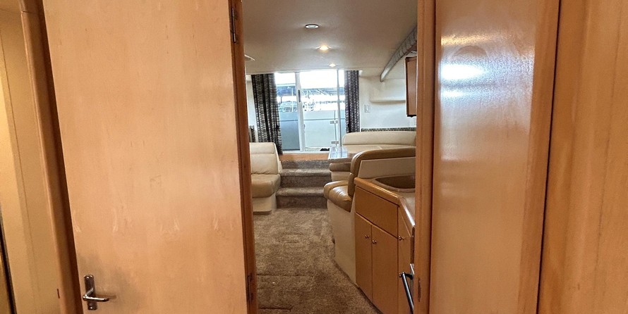 Carver 36 Mariner