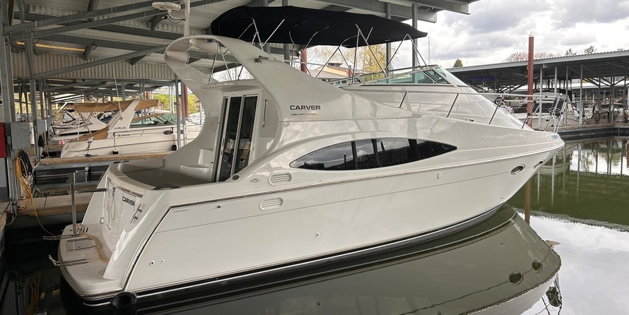 Carver 36 Mariner