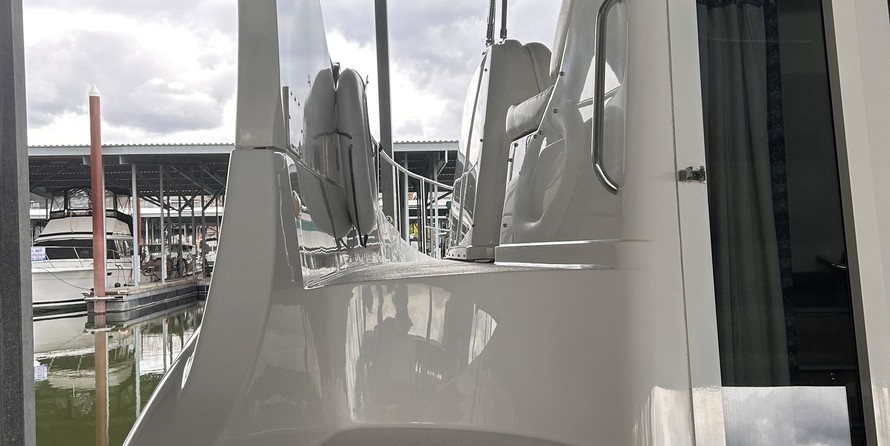 Carver 36 Mariner