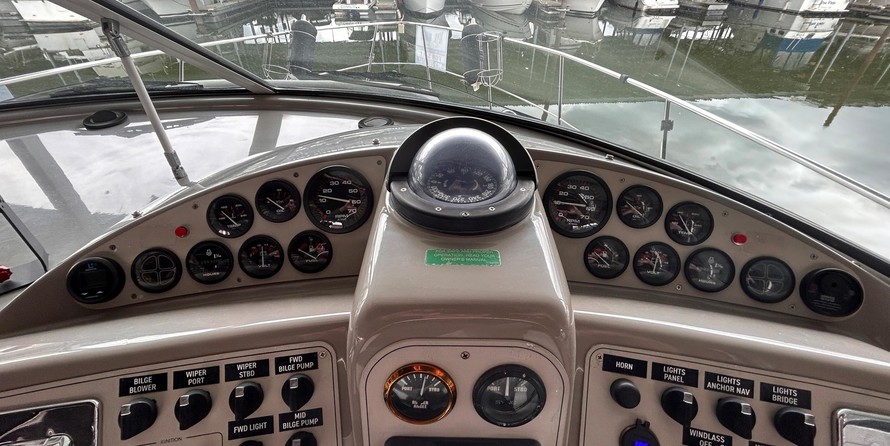 Carver 36 Mariner