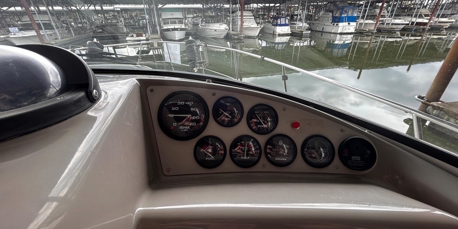 Carver 36 Mariner