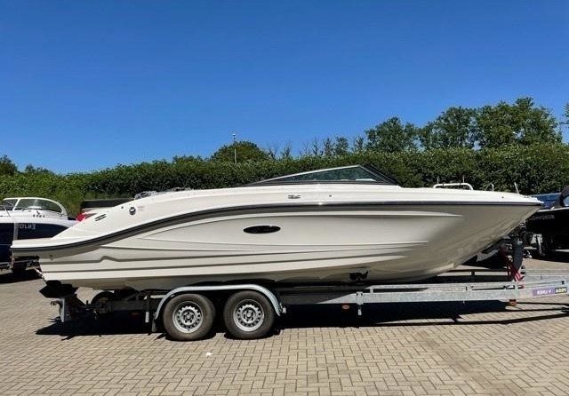 Sea Ray SPX 230