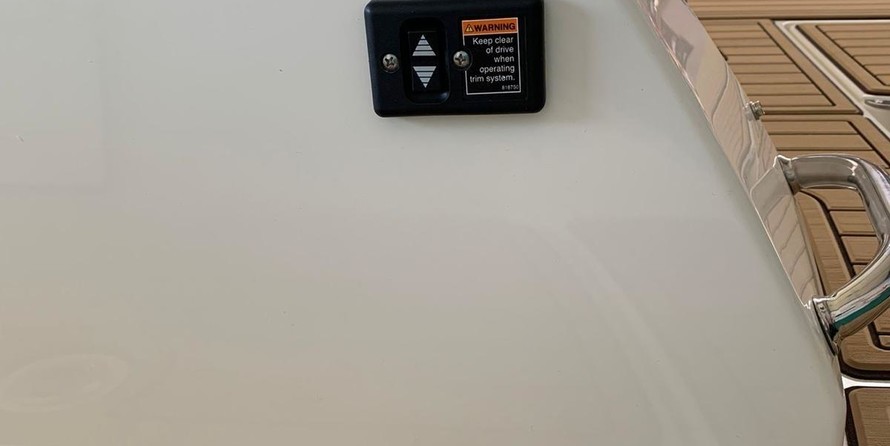 Sea Ray SPX 230