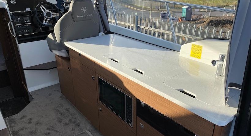 Jeanneau Merry Fisher 1095