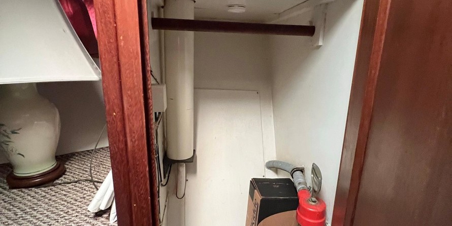 Hatteras 77 Convertible