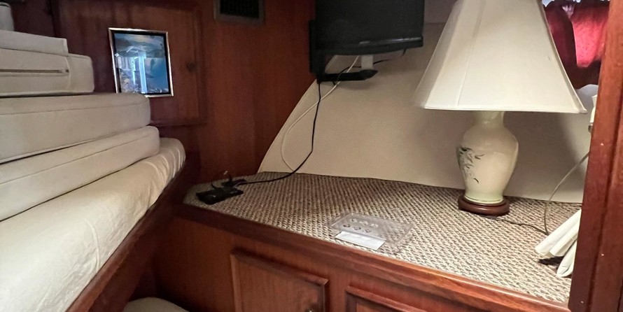 Hatteras 77 Convertible