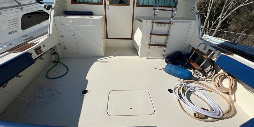 Hatteras 77 Convertible