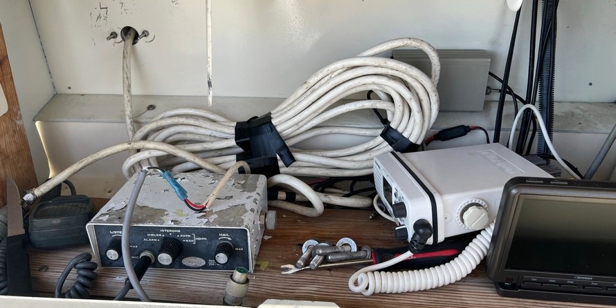 Hatteras 77 Convertible