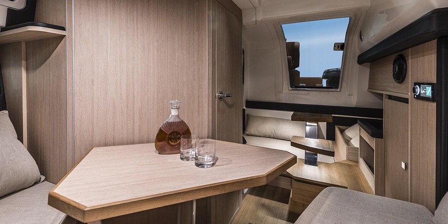 Cranchi E30 Endurance