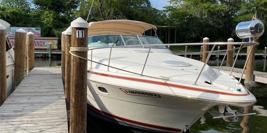 Cruisers yachts 3375 express
