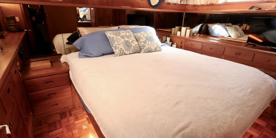 Symbol 44 mkii sundeck