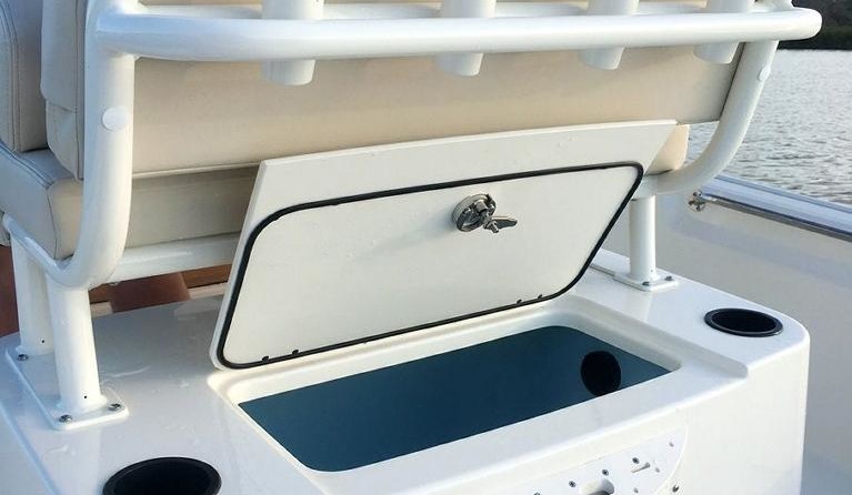 Boston Whaler 210 Montauk