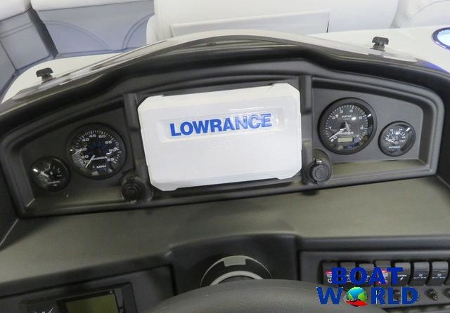 Premier Pontoons Navigator 220