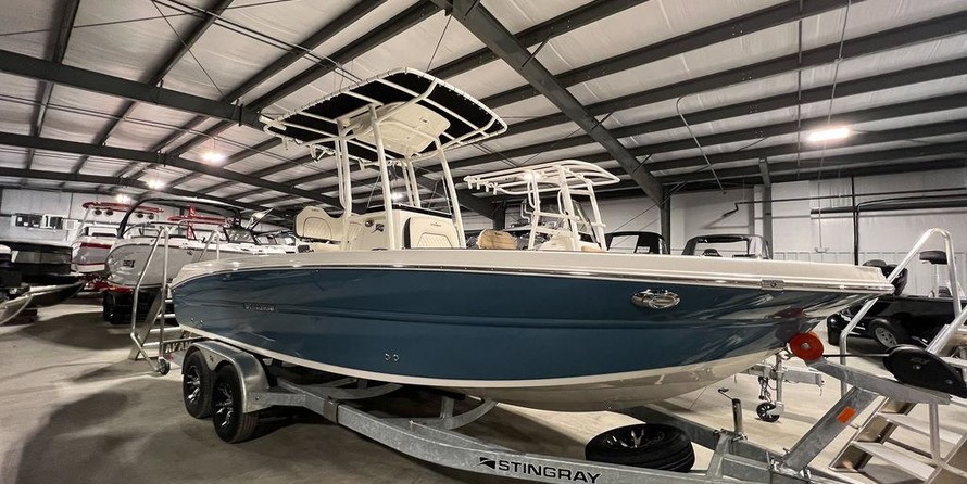 Stingray 236CC