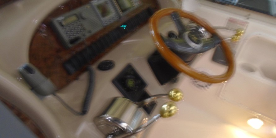 Sea Ray 410 Sundancer