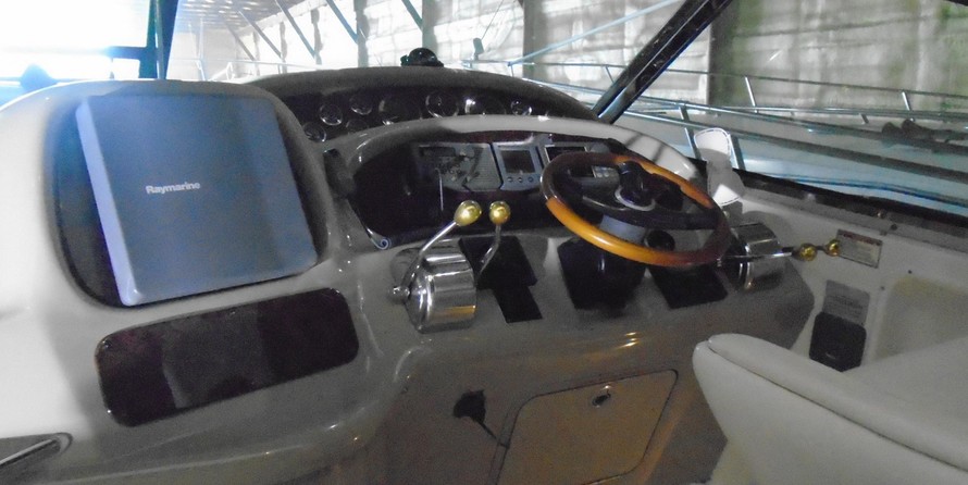 Sea Ray 410 Sundancer