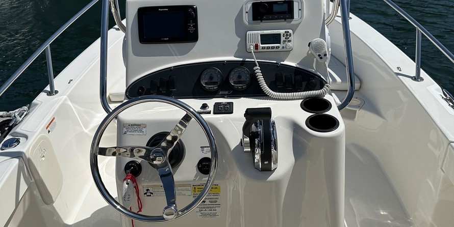 Boston Whaler 190 Outrage