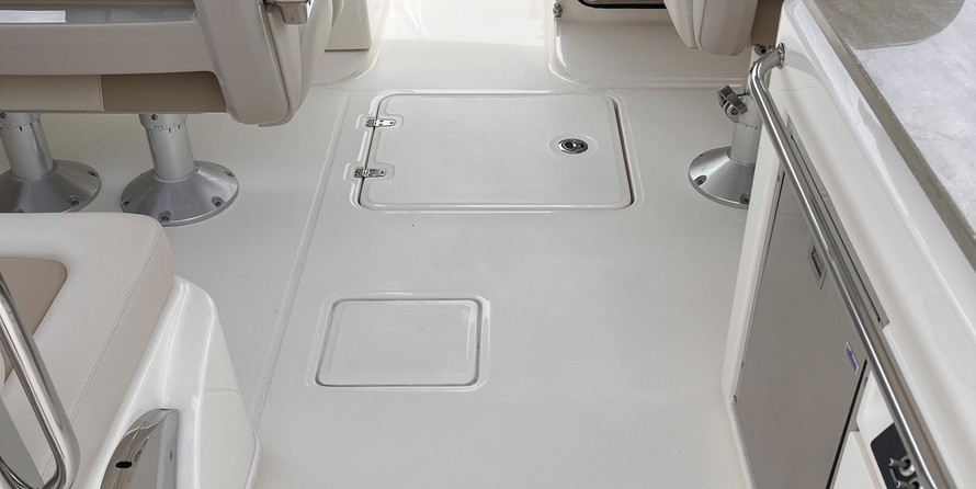 Boston Whaler 320 Vantage