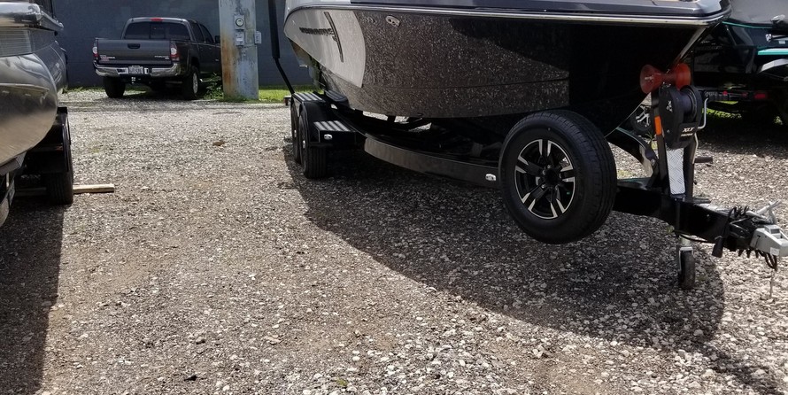 Super Air Nautique 230