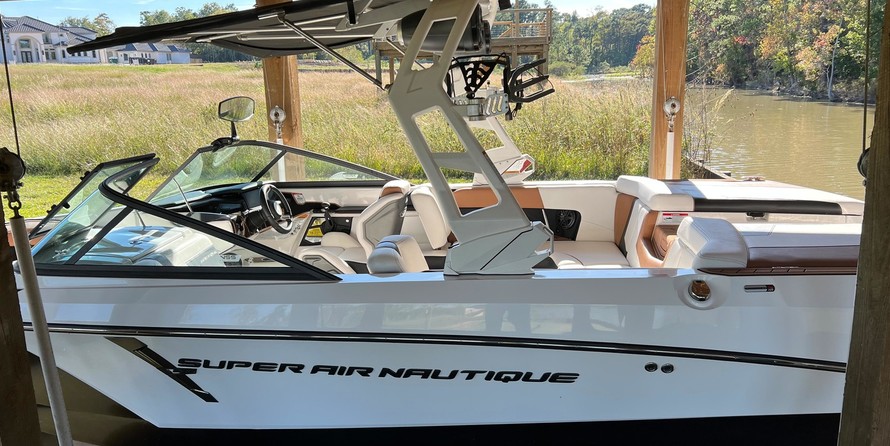 Super Air Nautique 230