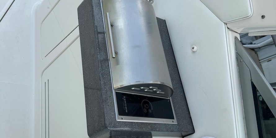 Sea Ray 330 Sundancer