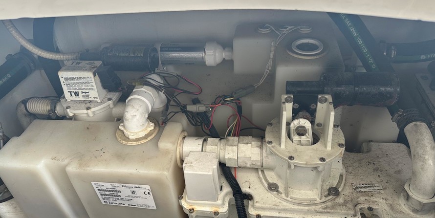 Sea Ray 330 Sundancer