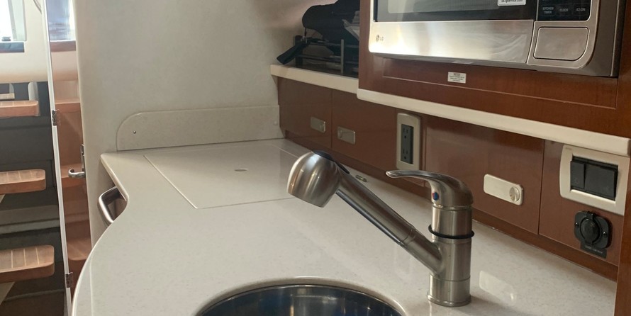 Sea Ray 330 Sundancer