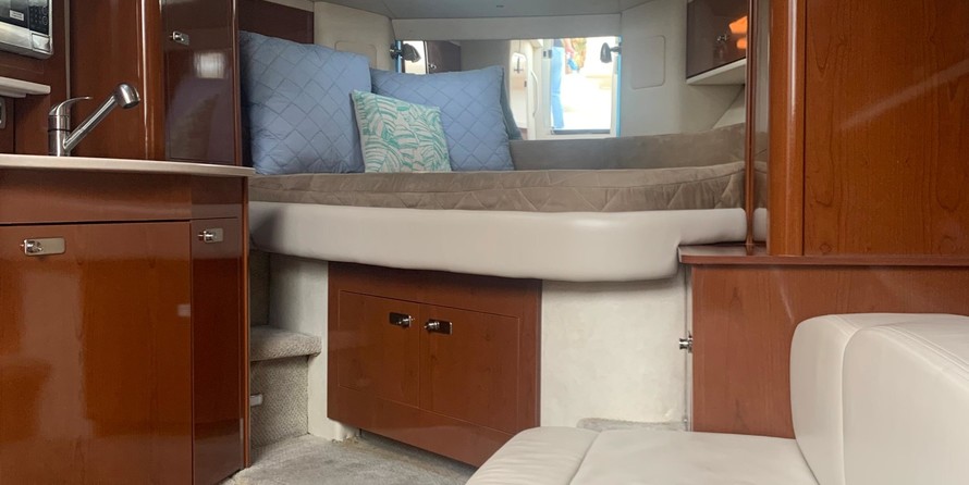 Sea Ray 330 Sundancer