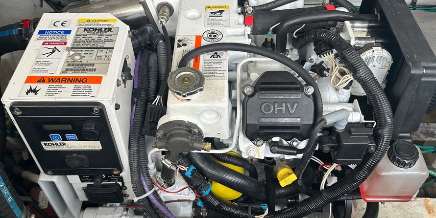 Sea Ray 330 Sundancer