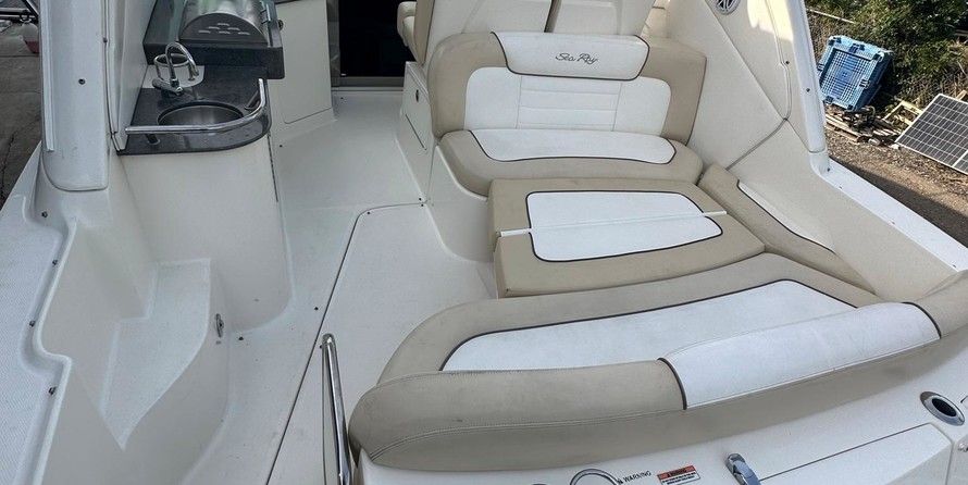 Sea Ray 330 Sundancer