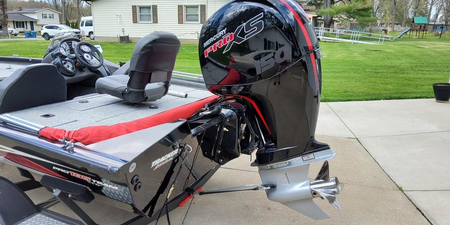 Tracker Pro Team 195 TXW