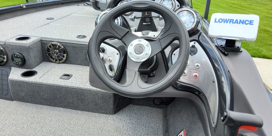 Tracker Pro Team 195 TXW