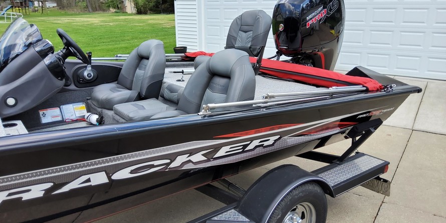 Tracker Pro Team 195 TXW