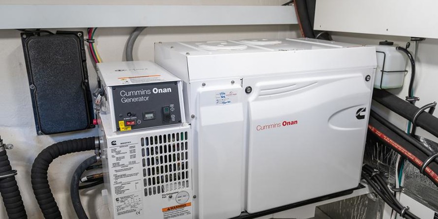 Cruisers Yachts 60 Cantius