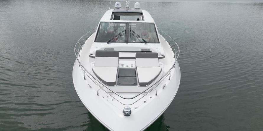 Cruisers Yachts 60 Cantius