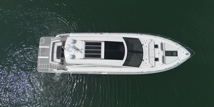 Cruisers Yachts 60 Cantius