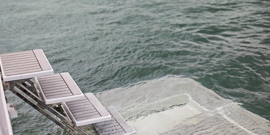 Cruisers Yachts 60 Cantius