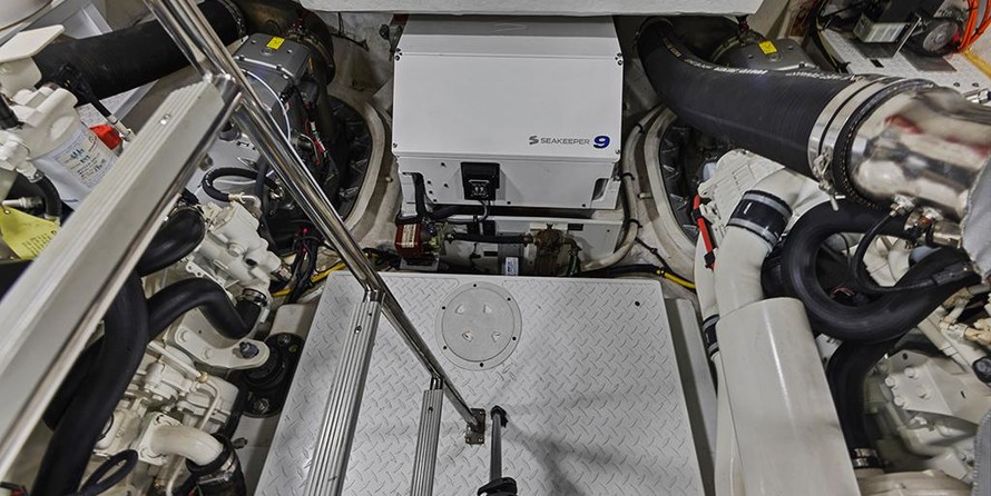 Cruisers Yachts 60 Cantius