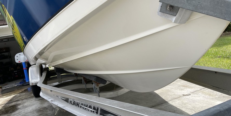 Cobia 217 center console
