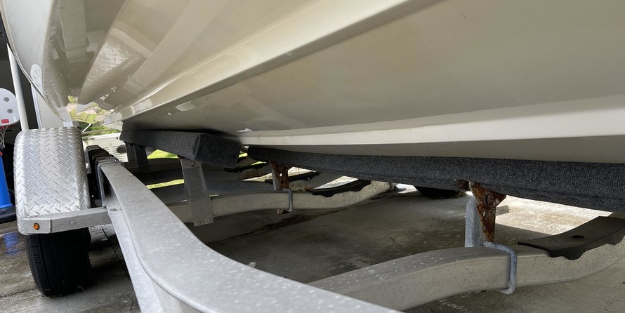 Cobia 217 center console