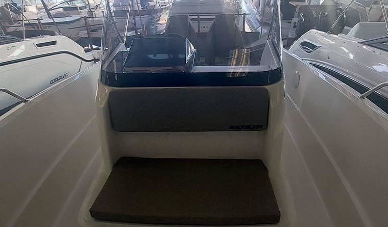 Quicksilver Activ 675 Open