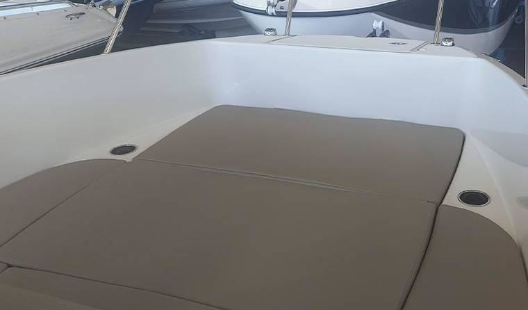 Quicksilver Activ 675 Open